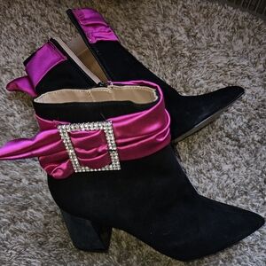 Betsy Johnson suede bootie